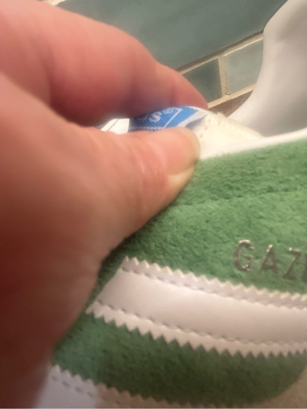 Adidas Original Green Gazelle Suede Sneakers with White rims Women’s 7 - Picture 3 of 6